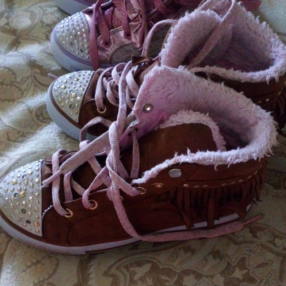 Sneaker 👟 - Picture 3 of 4